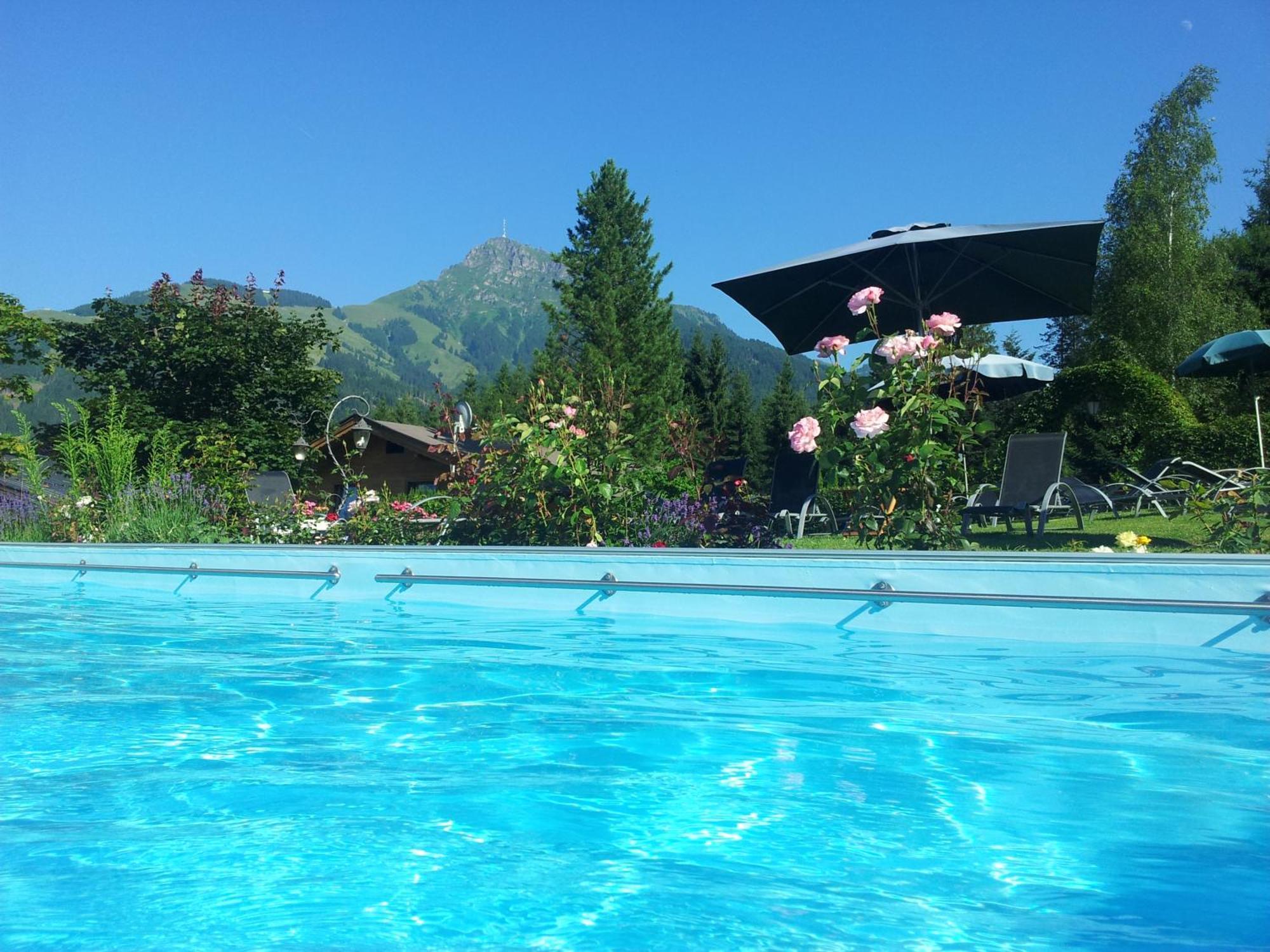 Gartenhotel Rosenhof Bei Kitzbuehel Оберндорф-ин-Тирол Екстериор снимка